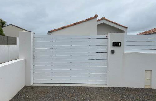 La petite maison zone coulée verte menant a l'océan - Photo 4