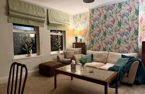 The Lily•Central Beeston•Private Apartment•SmartTV•Free Wi-Fi•Tram• - Photo 13