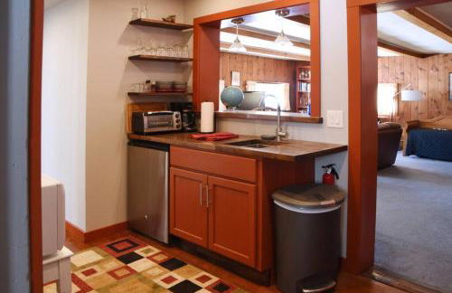 Panther Mountain Lodge - Photo 8