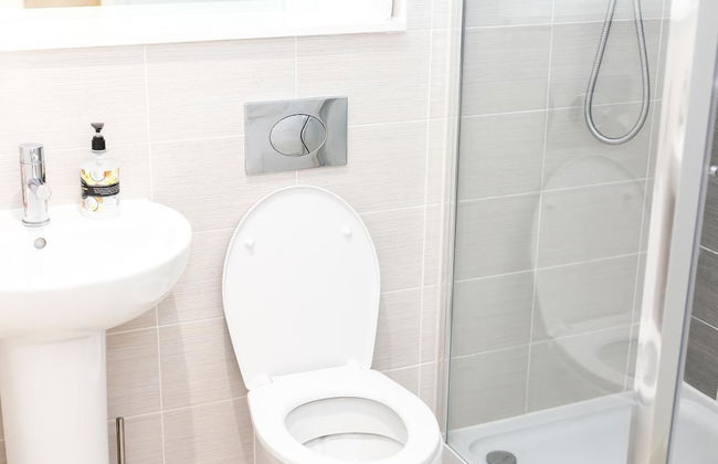 Bright 2BR Apartments Quays - Foto 44