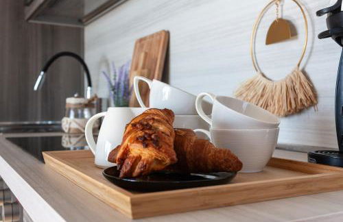 MIA ISOLA with lake view, garden and swimming pool - Photo 35