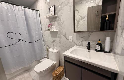 Velvet Vue Suite Near JFK, UBS Arena, & 30mins from City - Foto 19