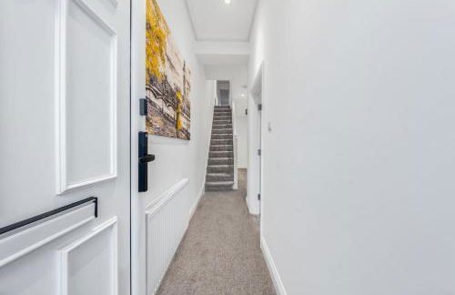 Brand New Cricklewood Zone 2 Modern Home - Foto 12