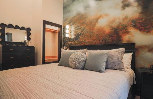 Valley View Resort Cabin #4, 2-Bed, Modern-Luxury with Hot Tub in Canaan Valley, WV - Photo 9