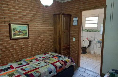 Casa de campo serrana, alegre e com piscina - Foto 41