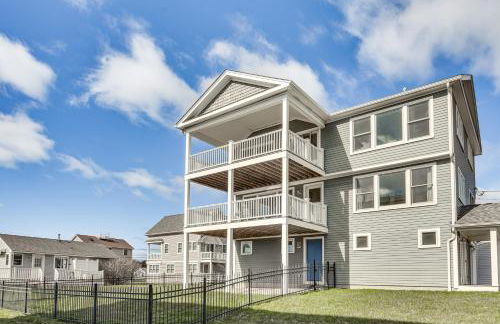 Narragansett Home with Scenic Views Walk to Beach! - Foto 2