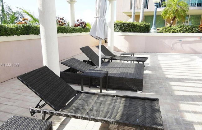 Beautiful Asian Retreat 2bd/2bth Apt. min to Beach - Foto 15