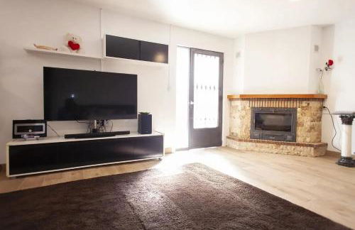 Charming Villa in Linares with Private Pool - Foto 9