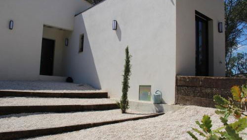 State of the Art Fixtures Villa in Vidauban with Pool - Photo 4