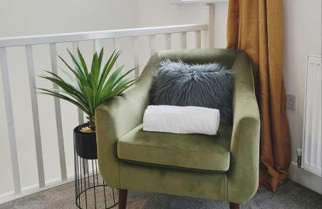 Beautiful 2 Bed House, Central spot with free parking - Foto 4