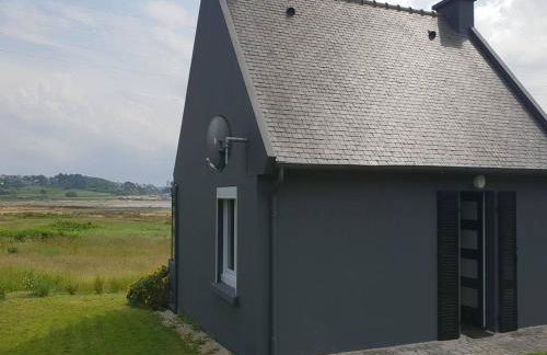 Maison rénovée avec jardin, wifi, BBQ, parking, à 250m de la mer - Pleumeur-Bodou - FR-1-368-14 - Foto 4