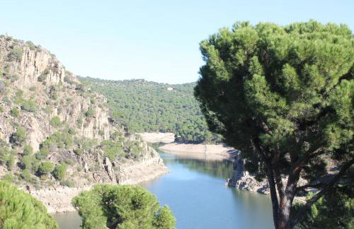 Casa rural Lakeland con vistas al Pantano de San Juan - Foto 26