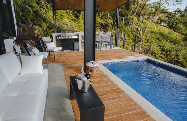 LeSuite Santa Teresa - Photo 17