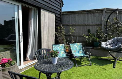 Quirky 1 bedroom barn on the river in Arundel - Foto 18