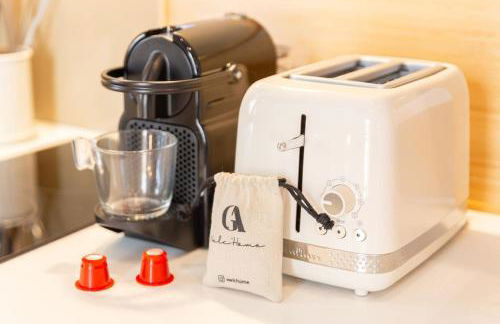 Luxury Suite - Jacuzzi et Sauna - Foto 17