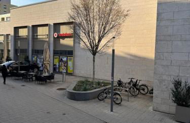 Luxus-Apartment im Herzen von Ludwigsburg - - WLAN - Klima - 24h Check-In - Waschmaschine - Terrasse - 200m vom Schloss und vom Ludwigsburger Marktplatz - - - Foto 32