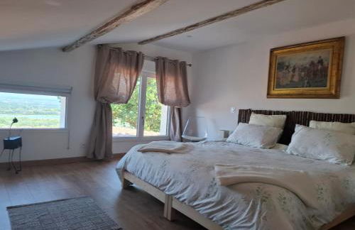 VILLA au calme avec VUE MAGNIFIQUE -entièrement climatisée - piscine - Photo 32