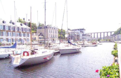 Cottage in Plougasnou Near Stunning Beaches - Photo 40