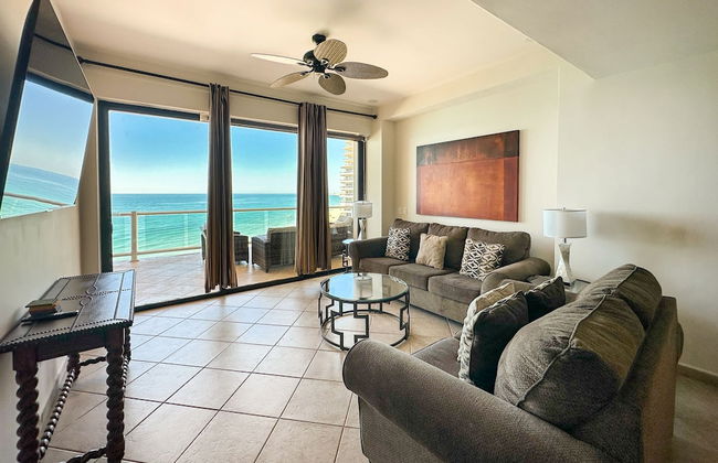 Beach Bliss Retreat 2BR Beachfront Condo - Foto 5