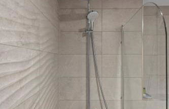 Solihull Flat For 2 with Fast WiFi with Free Secured Parking - Foto 18