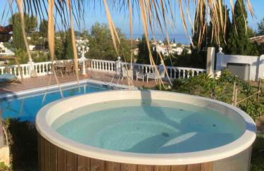 Villa Aroha - Huge Villa, Sea Views & 2 pools - Foto 14