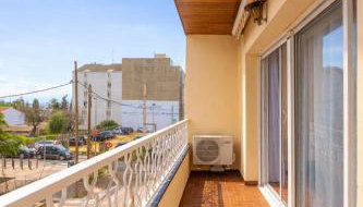 Milenial Immo - Llotja Apartamento en pleno centro de Roses, playa y paseo marítimo a 100 m - Foto 3
