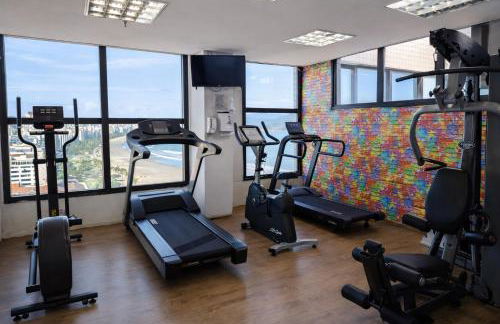 Flat em frente ao mar com piscina varanda e AC - Foto 19