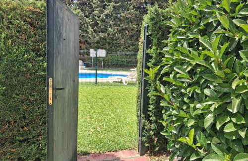 2 Bed Garden Apartment Benavista Direct Pool Access Walk to Golf, Tennis & Amenities - Photo 25