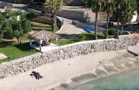 Olive Garden Beachside Hideaway - Photo 43