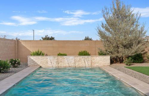 Luxe Queen Creek Home with Pool, Yard, Work Station - Photo 23
