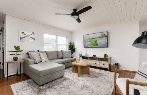 Palm House~Heated Pool~8 min to Beach - Foto 1