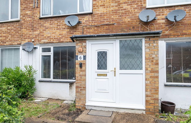 Bourne Court Attractive 1 bdrm Apartment - Photo 1