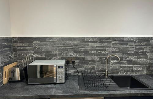 Adam Court Apartments - PE1 - Contractor Friendly - Choice of Studios or 1 Bed Apartments - Free Parking - Sofa Beds - Sky TV - Full Kitchen - Washer Dryer - WiFi - Foto 39