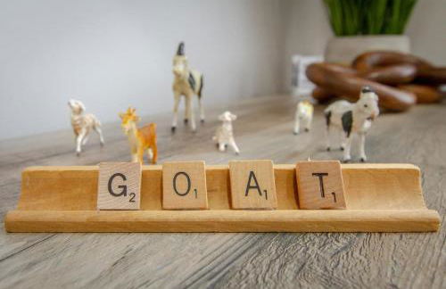 Vibrant Trendy Two Bedroom Home Near Marathon Village - Foto 6