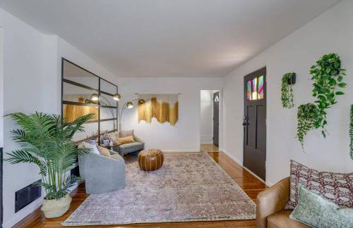 New 5BD Near UNL & DT | Poker Table & Games - Foto 36