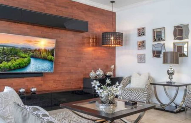 Gorgeous 6 Bedroom w Pool Paradise Palms - Foto 22