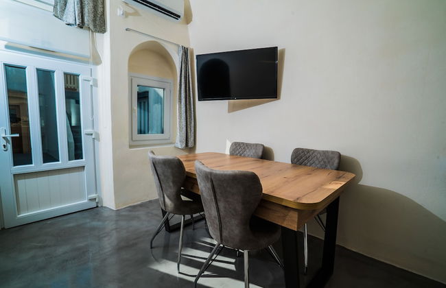 Thetis Cave Houses - Photo 18