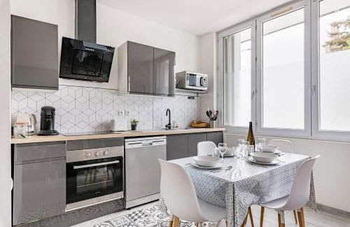 Le Steel-Appart Cosy-Parking-WIFI-NETFLIX - Foto 10