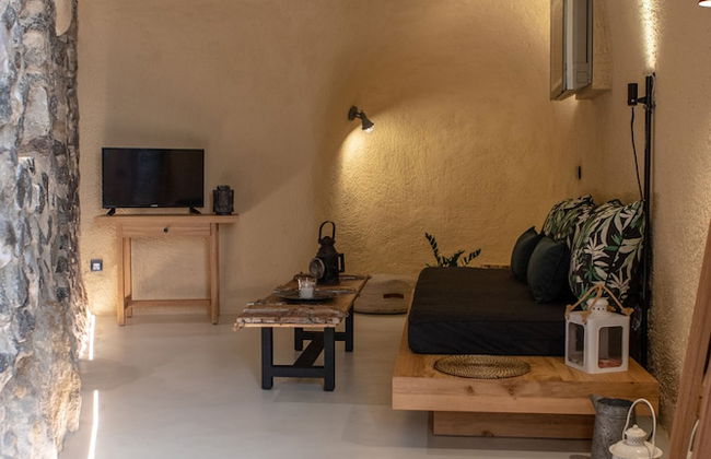 Nalas Suites - Photo 25