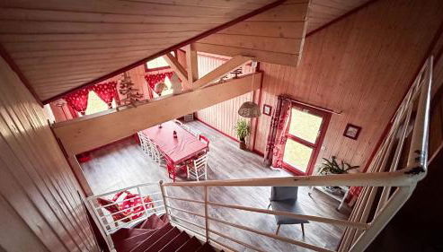 Chalet familial à Vagney + Jardin et Terrain de Bowling - Foto 3