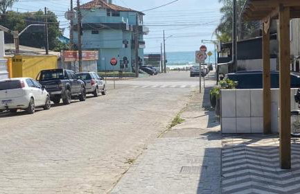 Bombas/ Bombinhas, a 50m do Mar, Apartamento 2 quartos, com churrasqueira na sacada, Ar e Wi-fi - Foto 43