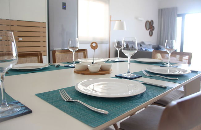 Latitude Luxury Seafront Apartments - Foto 14