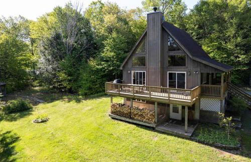 Private Chalet with Fire Pit Deck and Large Yard - Foto 2