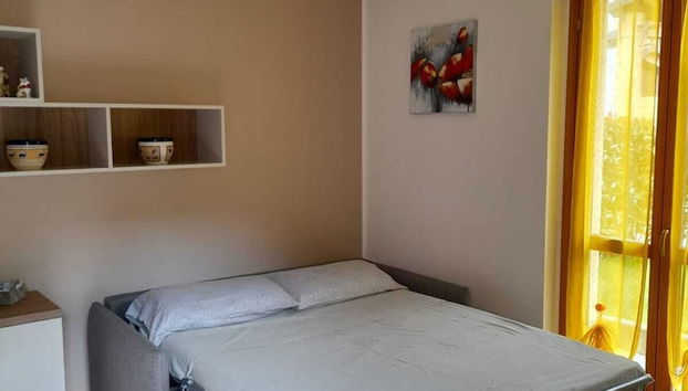 Marco Apartment - Holiday Apartment Luino - Foto 3, Habitación