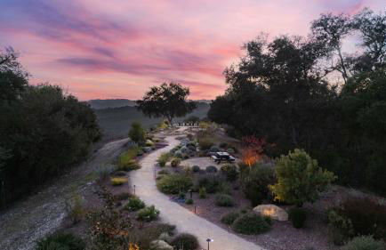 Vineyard Views w Pool Game Room Near Trails Wineries Beginnings Ranch Vineyard by AvantStay - Foto 77