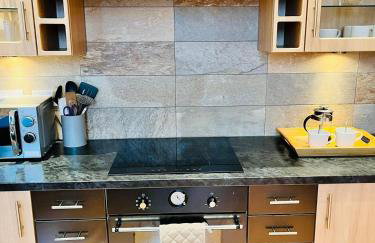 Stylish 3-Bedroom Mill Conversion near Leeds - Foto 20