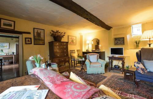 The Old Priory Cottage - Photo 2