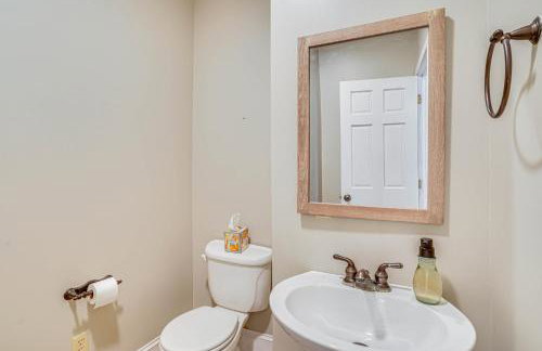 Altmar Home with Fire Pit Less Than 1 Mi to Salmon River! - Foto 14