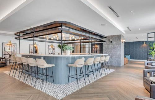 Brickell Border 3BR by Untitled Stay - Photo 17