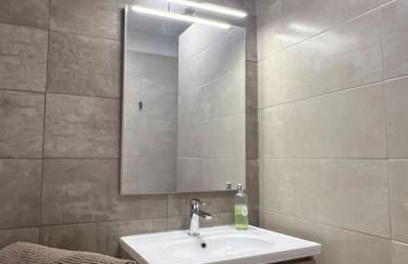 appartement. 2 à 4 pers. lit Queen-size. Au calme. - Foto 5